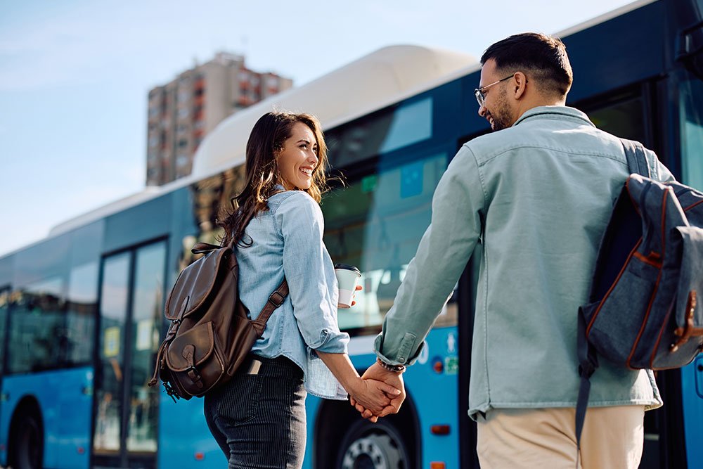 Cómo viajar cómodo y económico en autobús: disfruta tu viaje sin gastar de más